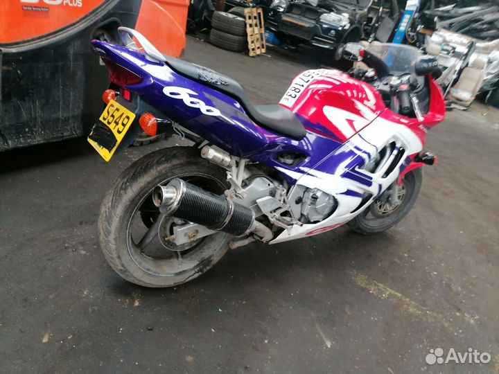 Honda CBR F3 в разборе запчасти