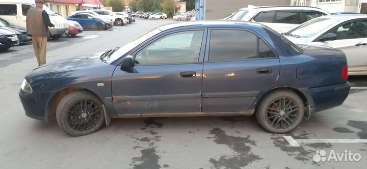 Mitsubishi Carisma 1.6 МТ, 2003, 406 286 км