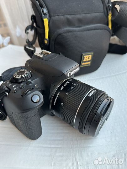 Canon EOS 800D Kit EF-S 18-55mm f/4-5.6 IS STM