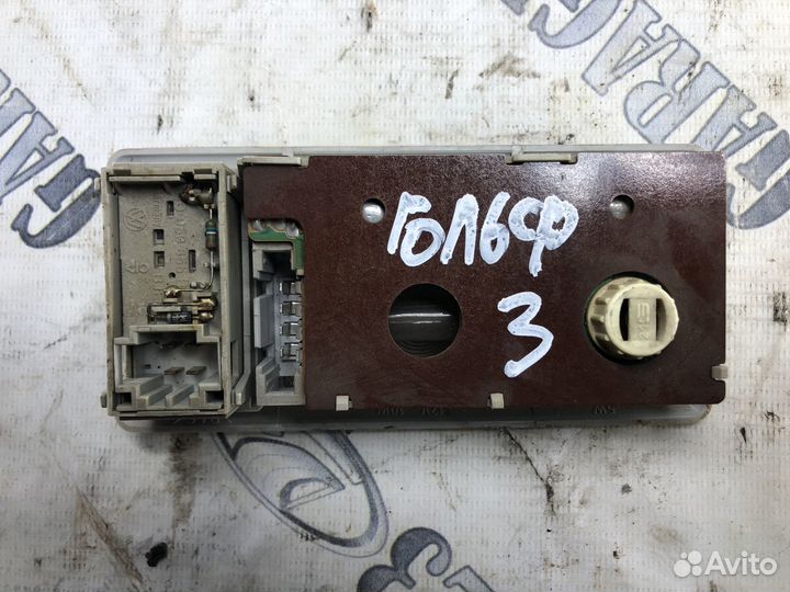 Плафон салона Volkswagen Golf 3