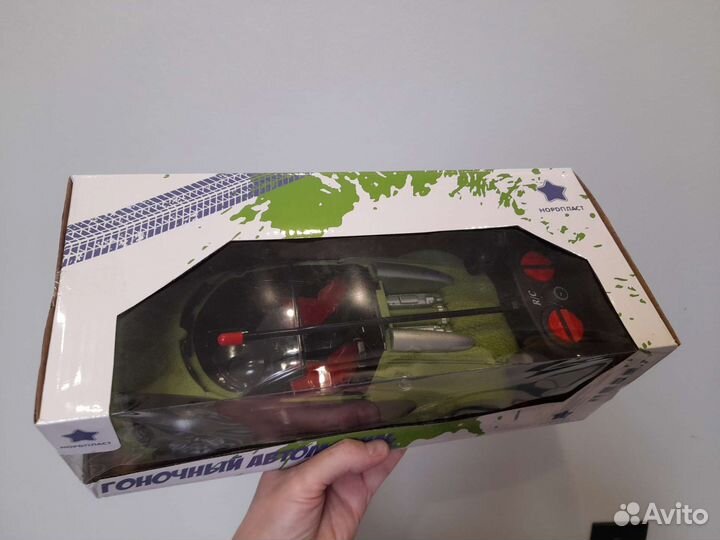 Гоночный автомобиль на пульте