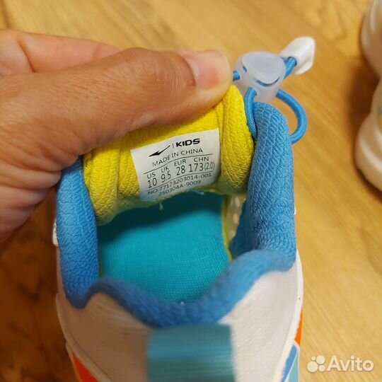 Кроссовки детские новые 28 р-р