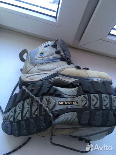 Кроссовки женские 2пары и ботинки