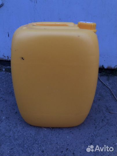 Канистра пластиковая
