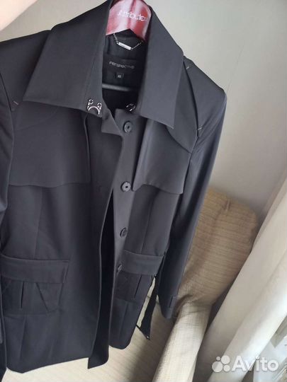 Плащ женский Perspective