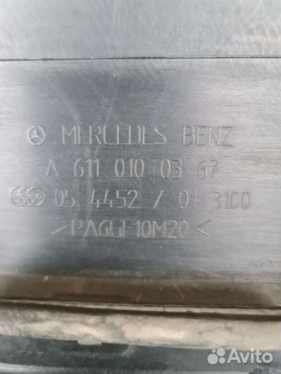 Декоративная крышка двигателя ом611 Mercedes W210