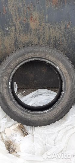 Yokohama IceGuard Stud IG65 195/60 R15