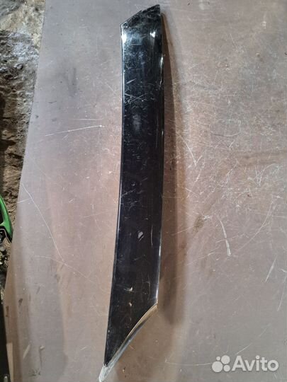 Молдинг лобового стекла Skoda Fabia