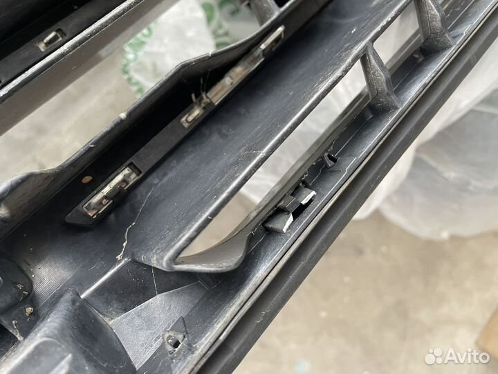 Решетка радиатора toyota land cruiser 200