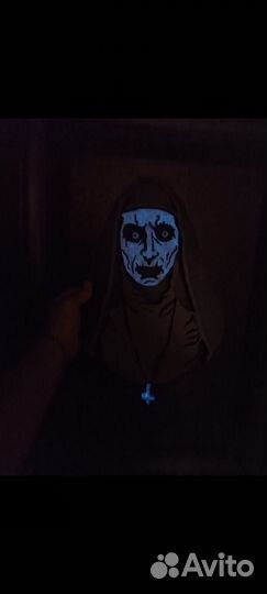 Резное панно из дерева