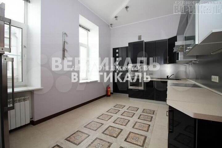 5-к. квартира, 190 м², 7/7 эт.