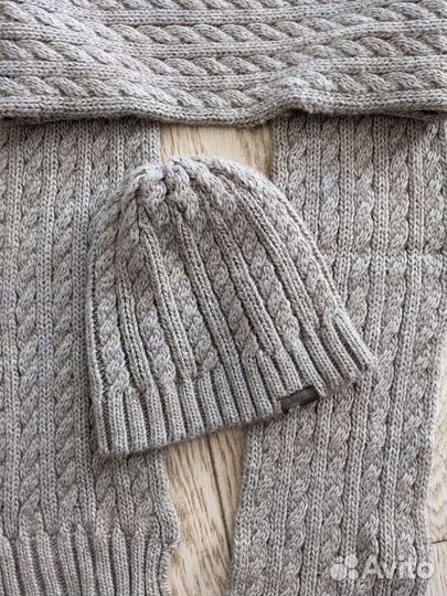 Набор шапка и шарф. cacharel