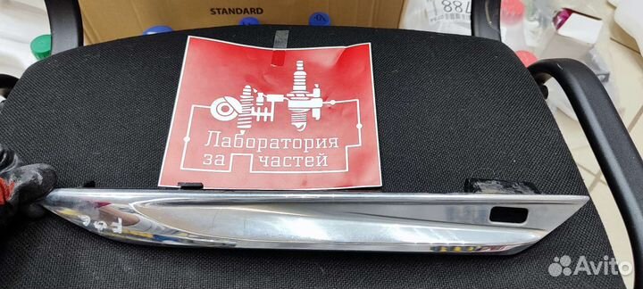 Молдинг крыла BMW 6 F06