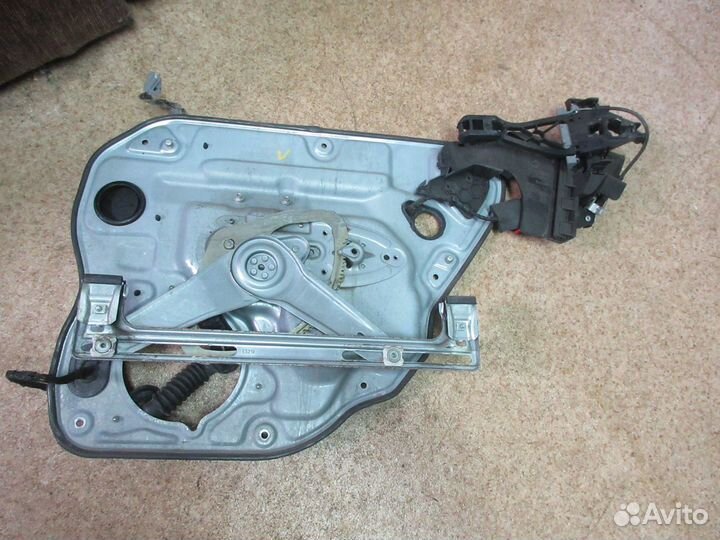 Стеклоподъёмник электрический задний Volvo S 40