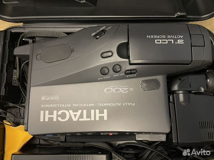 Видеокамера hitachi