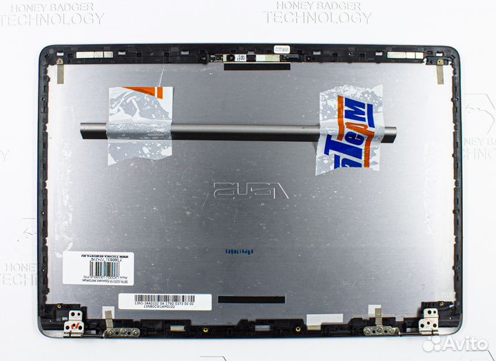 Ноутбук Asus ZenBook UX330U в разборе