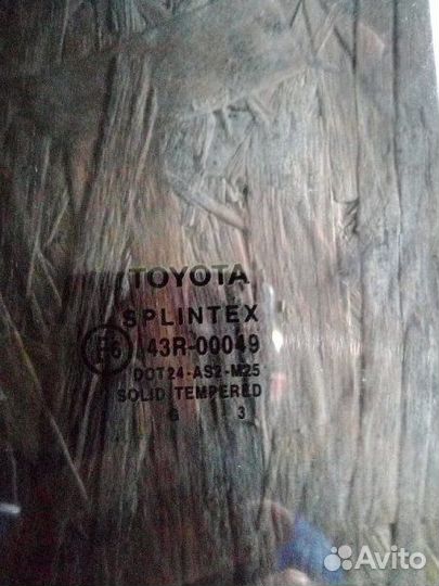 Стекло двери заднее левое Toyota Carina T190 1.6