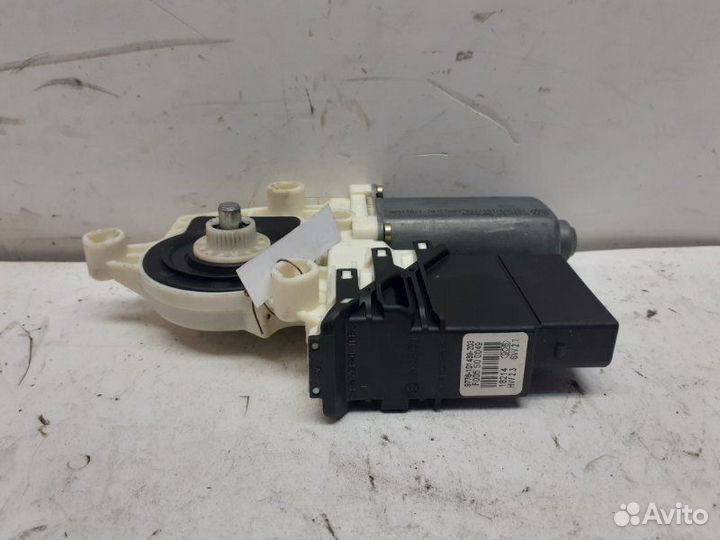 Моторчик стеклоподъемника Volkswagen Golf Iv/Bora