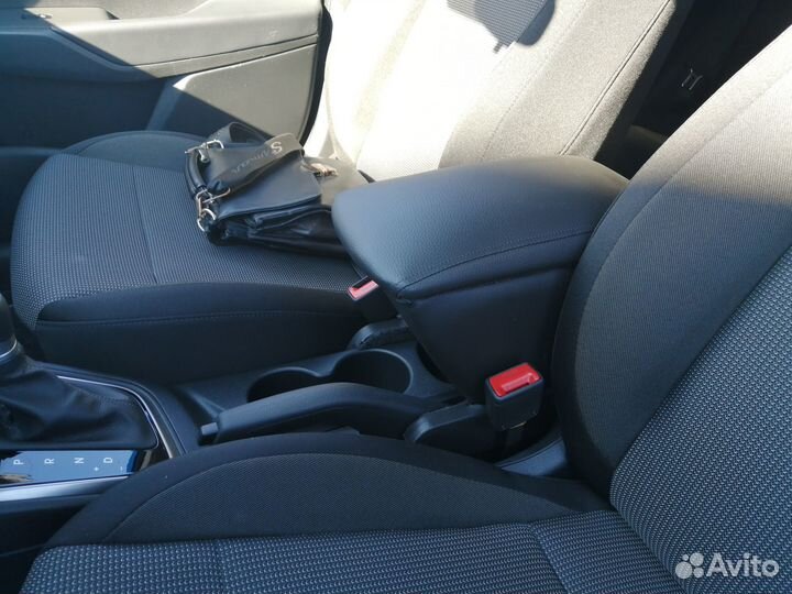 Подлокотник для Hyundai Solaris 2 / Хёндай Солярис