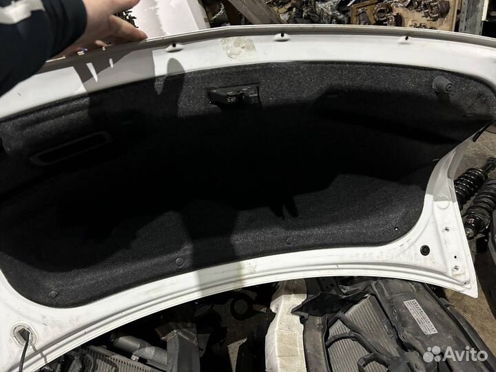 Крышка багажника Mazda 3 BL