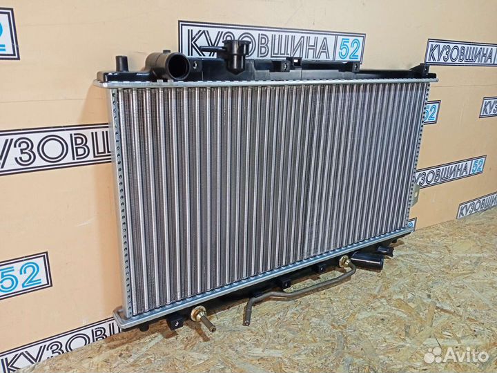 Радиатор охлаждения Kia Spectra Sephia Shuma (96-г