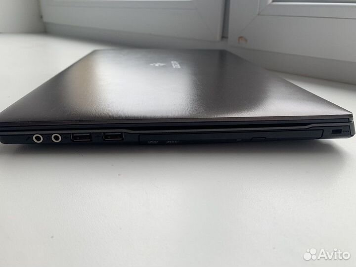 Ноутбук dexp W550SU1 HD