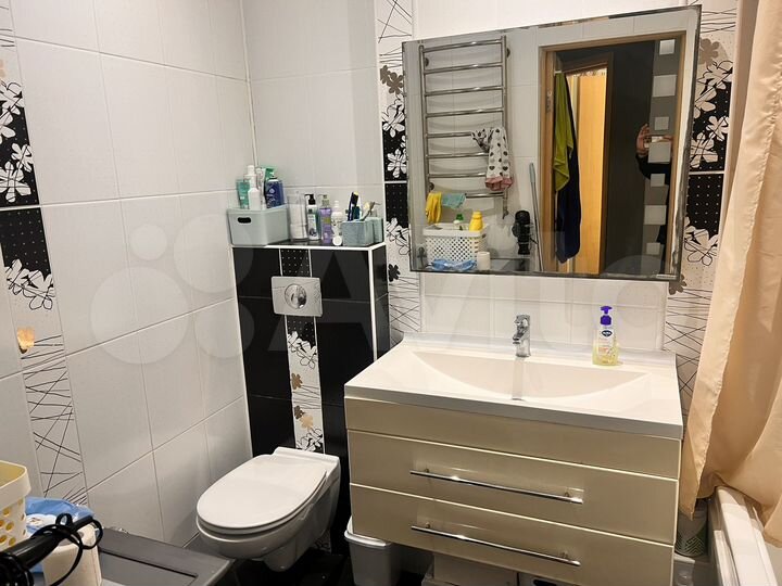 2-к. квартира, 67,7 м², 6/6 эт.