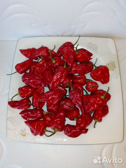 Свежие острые перцы