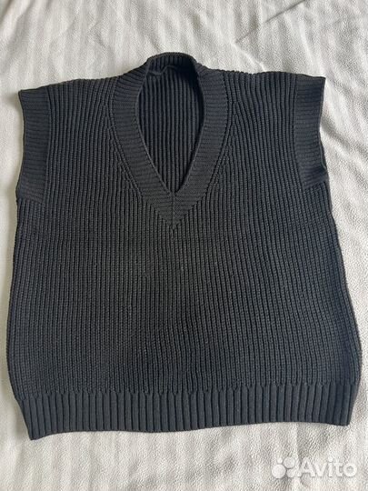 Жилетка вязаная женская