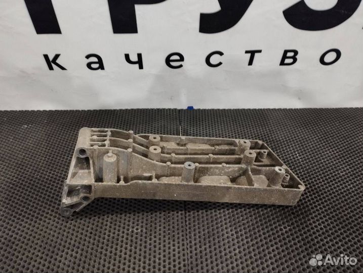 Ступень Volvo FMX 84220617