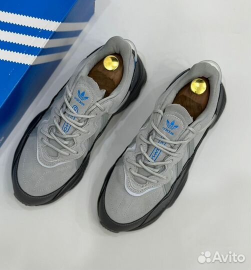 Кроссовки Adidas ozweego