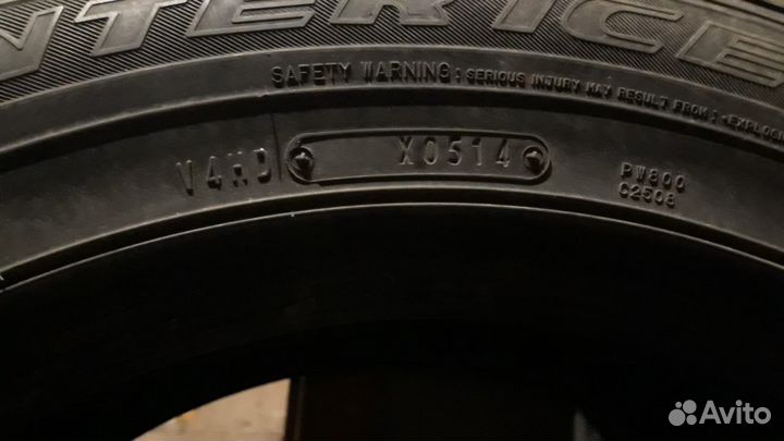 Dunlop SP Winter Ice 01 225/60 R18 104T