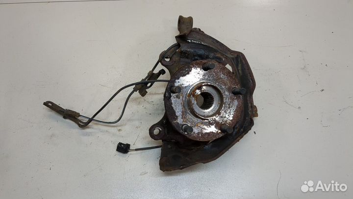 Ступица (кулак, цапфа) Toyota RAV 4, 2015