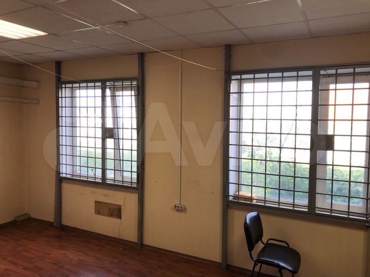 Помещение под Банк / Переводы 33.5 м²