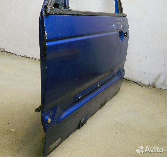 Дверь передняя левая VW Passat B3