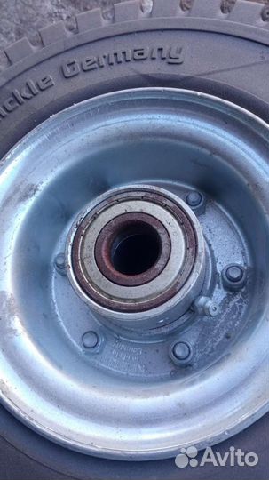 Колесо с подшибником
