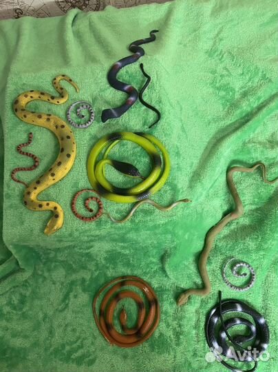 Коллекция фигурок животных