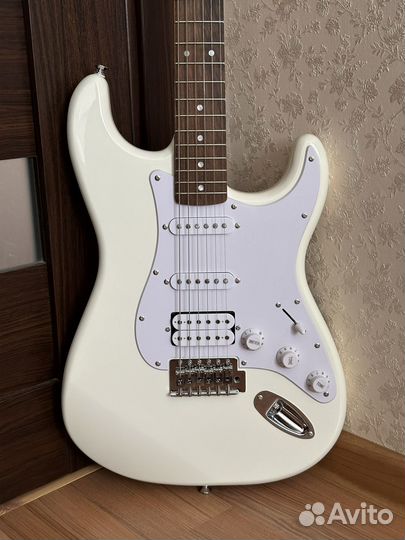 Электрогитара fender squier bullet Stratocaster