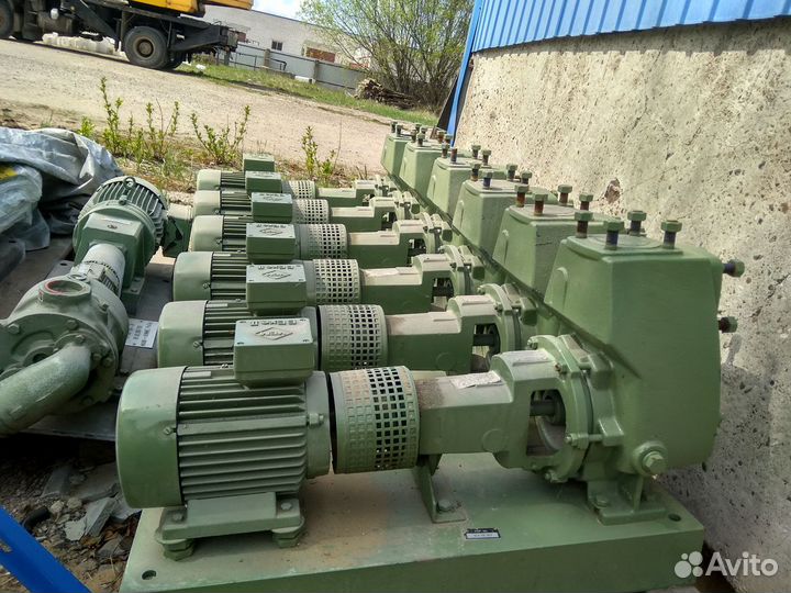 Насос самовсасывающий для растворителей