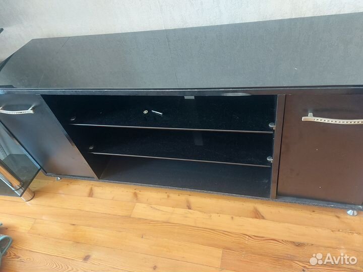 Подставка для телевизора