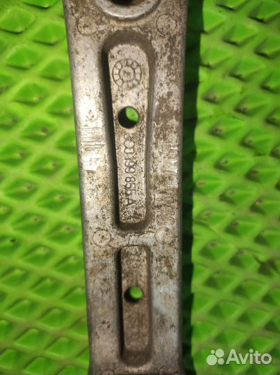 Подушка двигателя задняя Volkswagen Passat b6