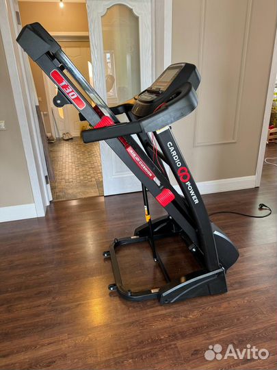 Беговая дорожка электрическая CardioPower T30