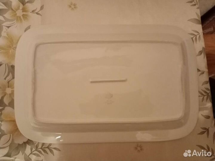 Поднос фарфоровый немецкий завода Jlmenau, винтаж