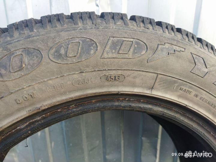 Goodyear UltraGrip 500 225/65 R17 102T