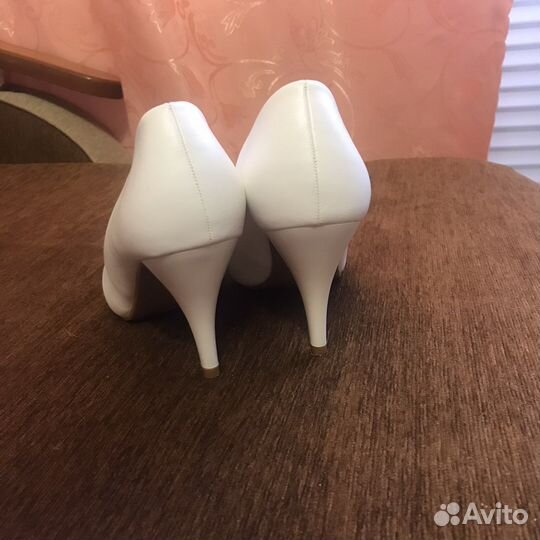 Туфли белые свадебные