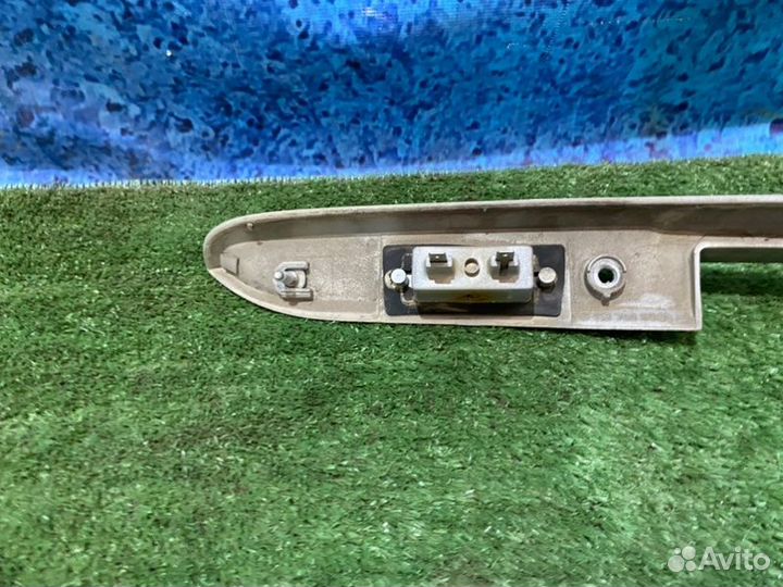 Накладка крышки багажника Mercedes-Benz Ml W163