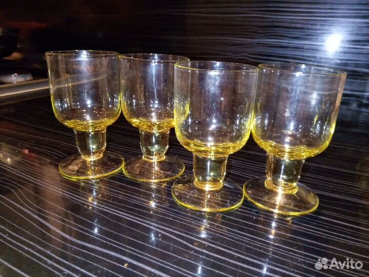 Набор рюмок из стекла