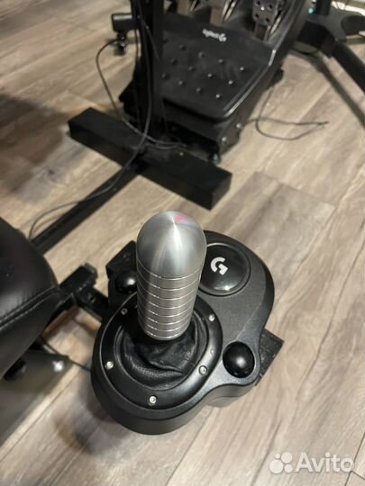 Кокпит для симрейсинга