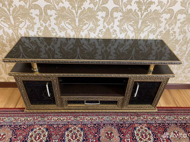 Подставка для телевизора