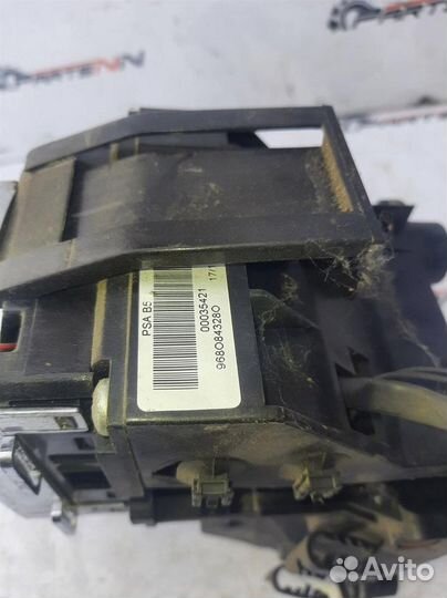 Кулиса Селектор кпп Ситроен С4